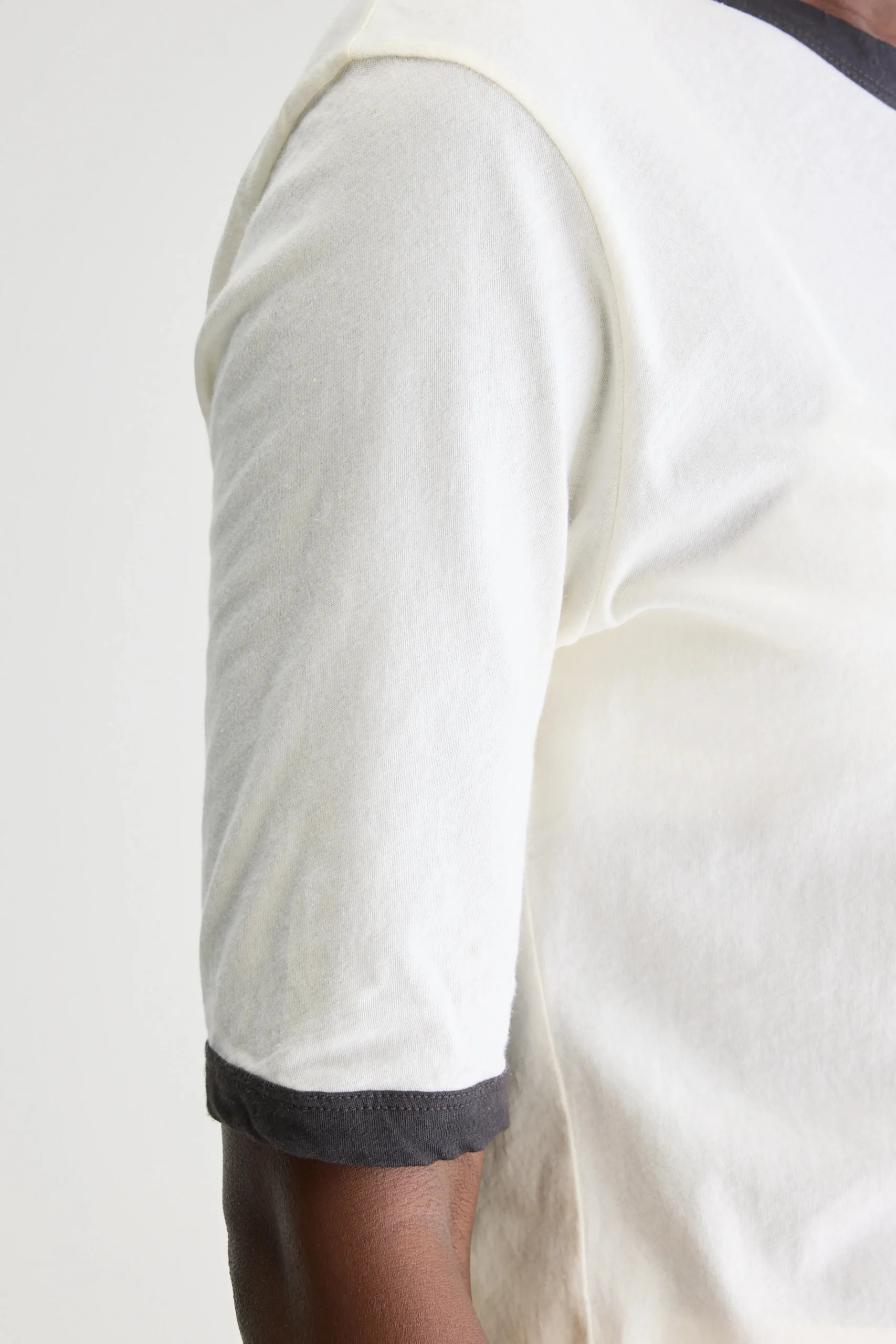 cosmos_slim_fit_tshirt_4.webp Bellerose Cosmos slim fit t-shirt