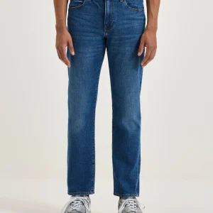 Levi's® 502™ Tapered Jeans