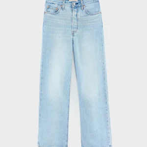Levi's® Ribcage Straight Ankle Jeans