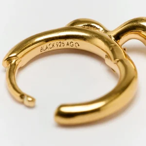 Maria black Ramen Chu Huggie