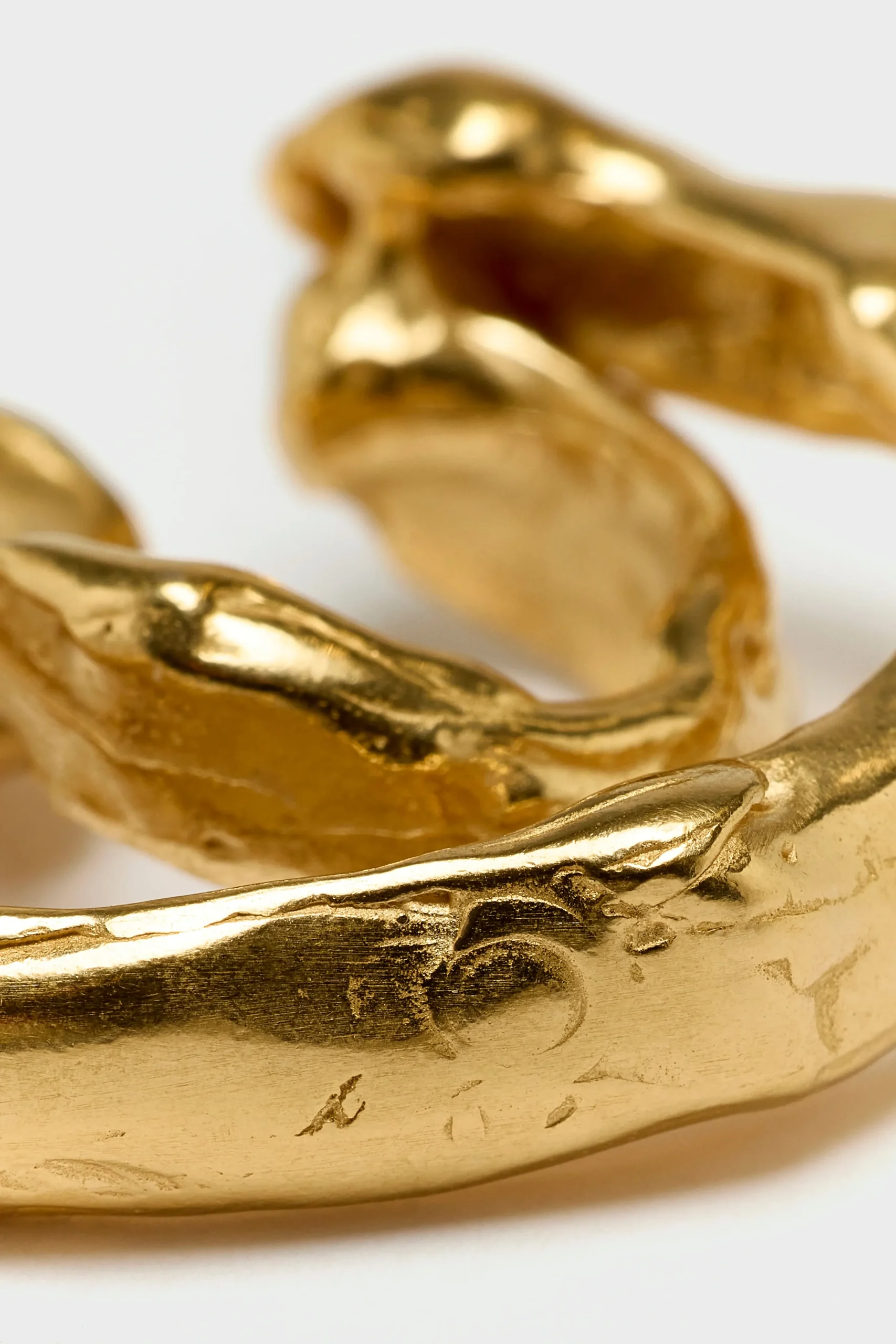 simuero_la_ear_cuff_4.webp Simuero Lúa Ear Cuff