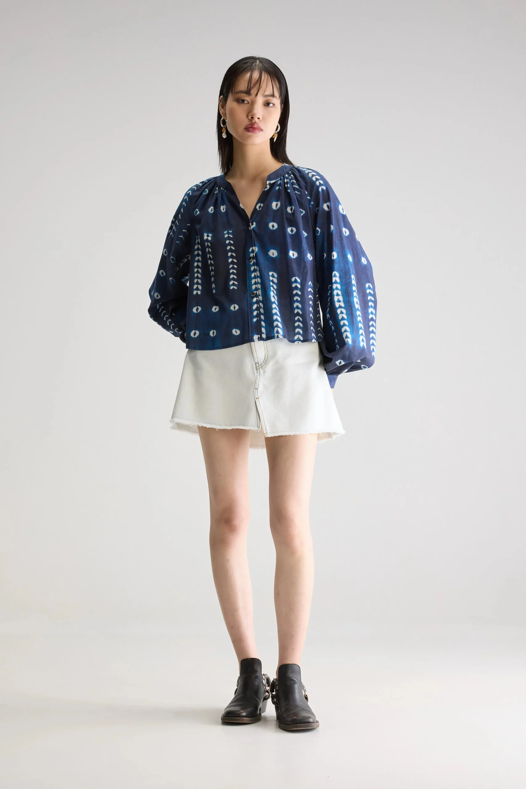 tonka_klassieke_blouse_2-1.webp Bellerose Tonka klassieke blouse