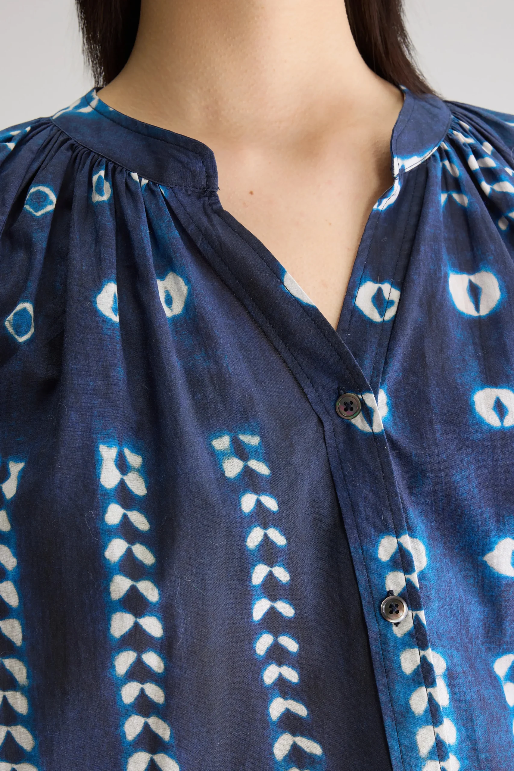 tonka_klassieke_blouse_4-1.webp Bellerose Tonka klassieke blouse