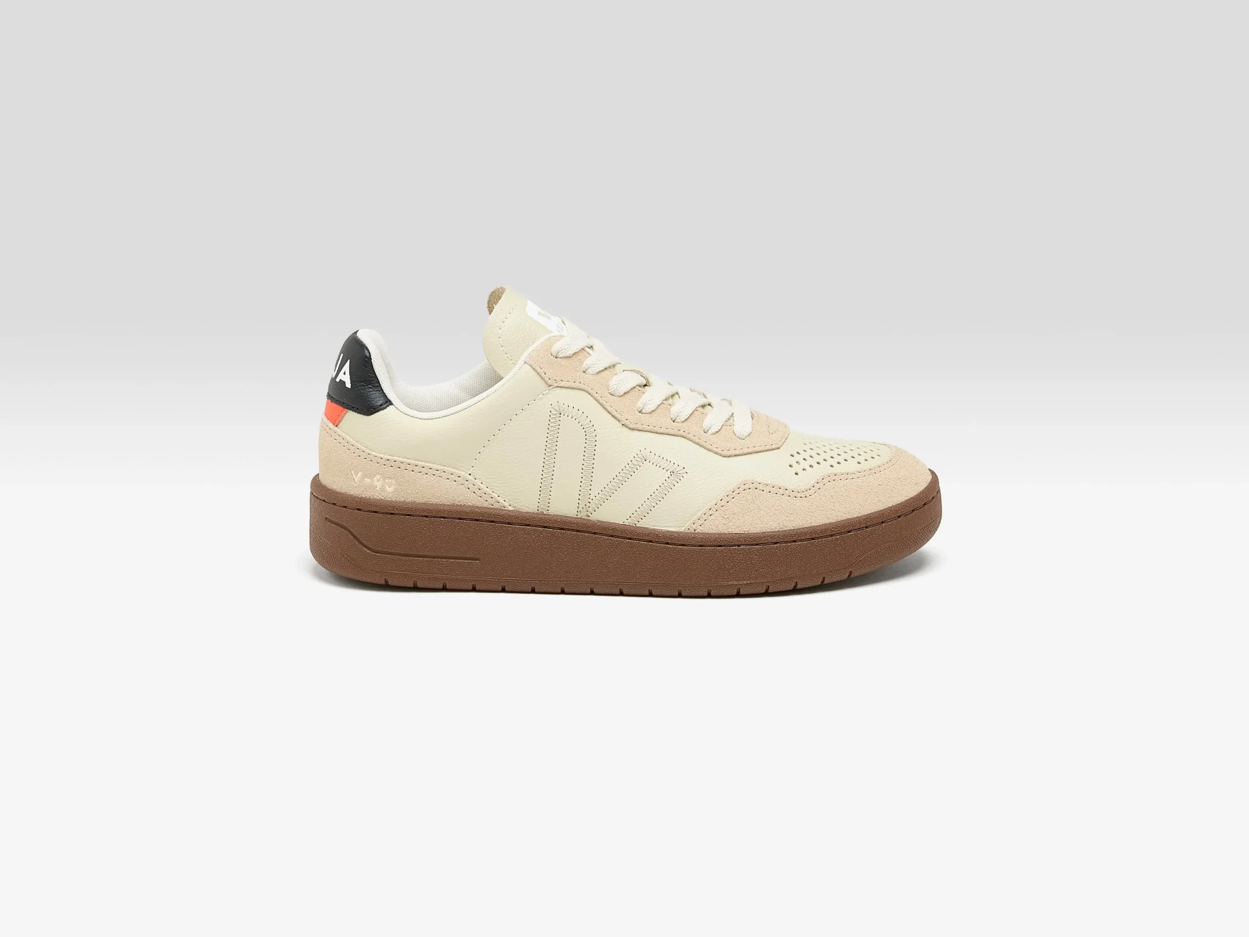 veja_v_ot_leather_voor_vr_0-1.webp Veja V-90 O.T. Leather voor Vrouwen