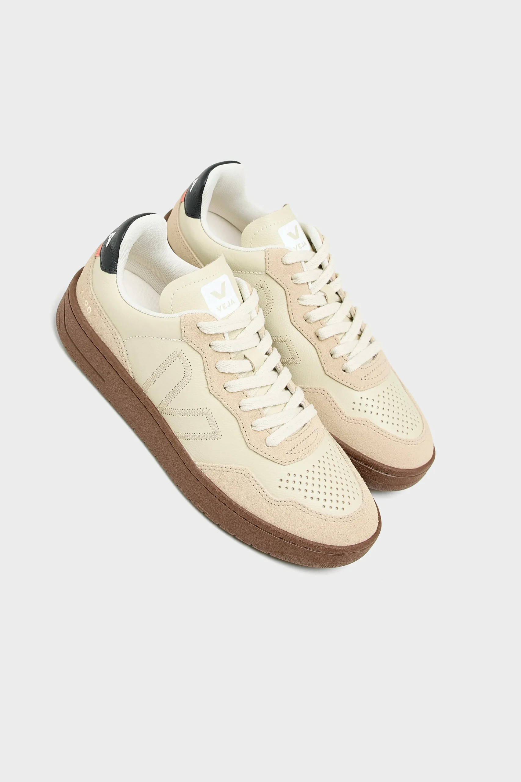 veja_v_ot_leather_voor_vr_6-1.webp Veja V-90 O.T. Leather voor Vrouwen